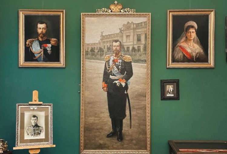 Вещи, связанные с семьёй императора Николая II, собраны в уникальной экспозиции