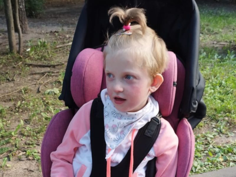 #Спасибо! Даша Табашкова получила новую прогулочную коляску и радость ежедневных прогулок